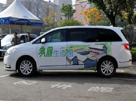 都昌户外车贴喷绘如何保持效果?